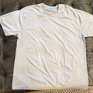 🍋XXL Men's light Gray Athletic Shirt - moisture wicking - good condition